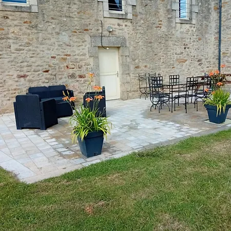 Domaine De Kerbillec Bed & Breakfast Theix Exterior photo