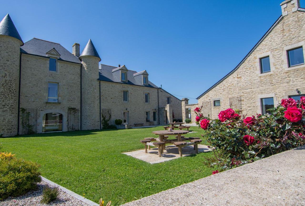 Domaine De Kerbillec Bed & Breakfast Theix