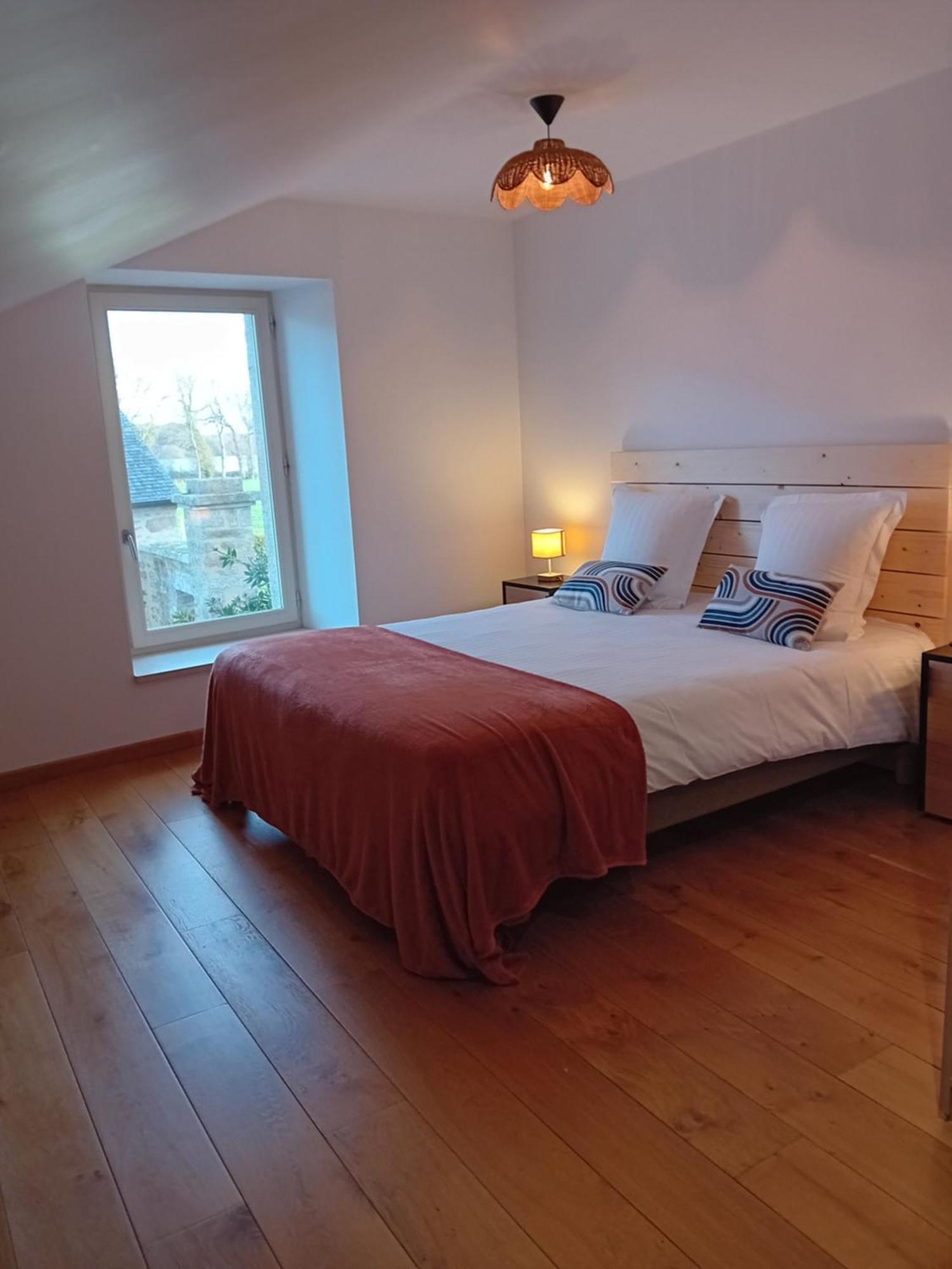 Domaine De Kerbillec Bed & Breakfast Theix